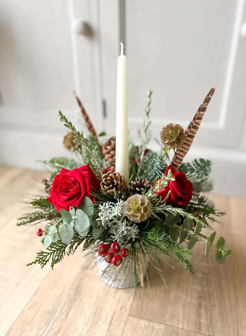Christmas Table Arrangement
