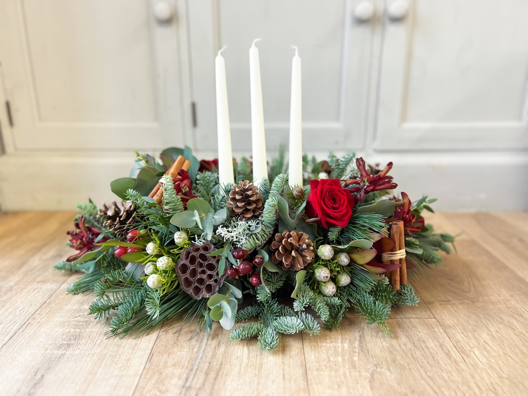 Traditional Christmas Table Arrangement