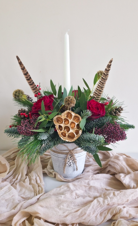 Christmas Table Arrangement