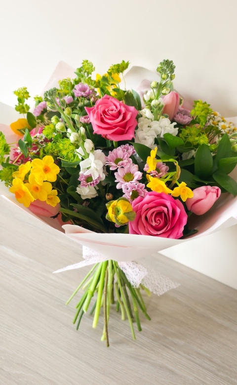 Beautifully Simple Wrap Of Flowers