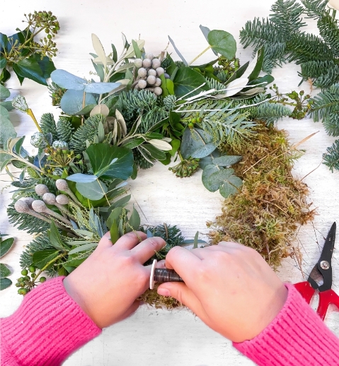 Festive D.I.Y. Wreath Kit